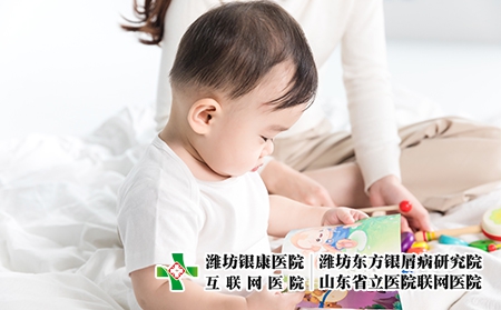 攝圖網(wǎng)_501154824_嬰兒翻閱書籍(企業(yè)商用)遺傳 攝圖網(wǎng)_501154824_嬰兒翻閱書籍(企業(yè)商用)遺傳