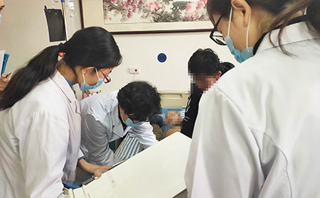 銀屑病名醫(yī)會診看診1