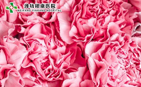 額頭出現(xiàn)白斑是怎么回事?白癜風危害有哪些?